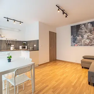 Brand New Two #26 With Free Secure Parking Close To Center Apartment